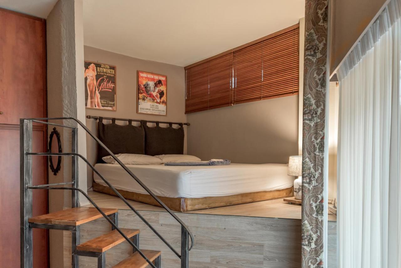 The Heart Of Plaka Apartment Athens Ngoại thất bức ảnh
