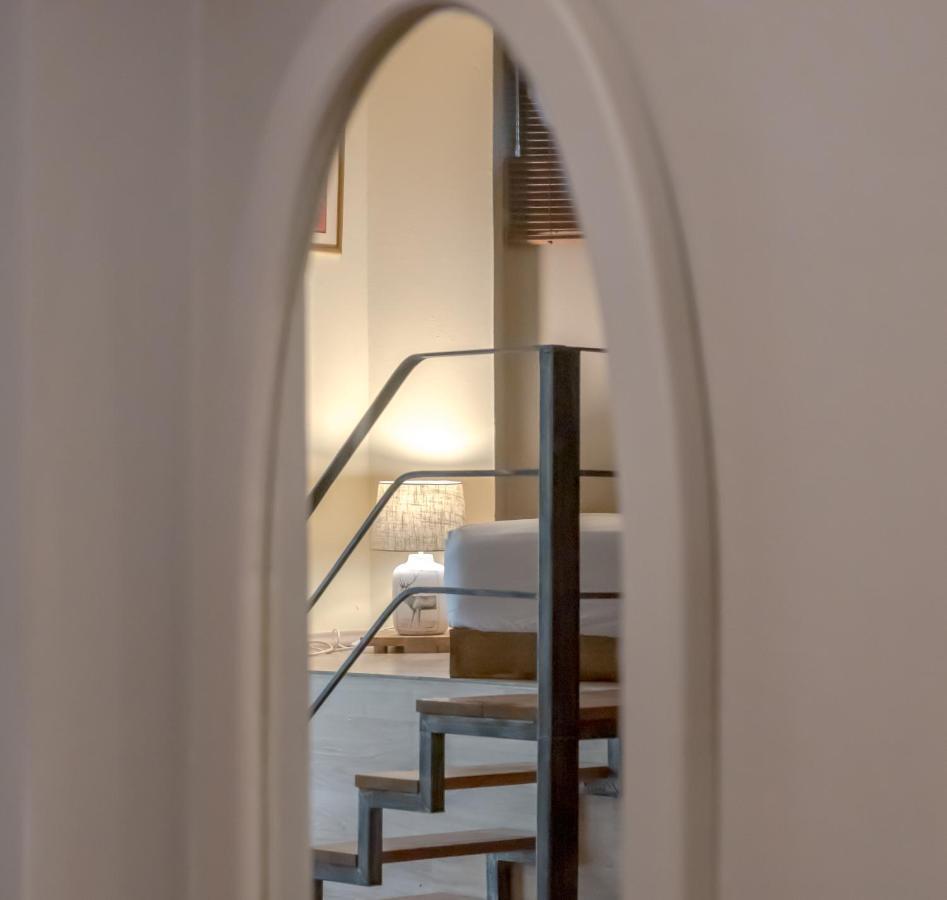 The Heart Of Plaka Apartment Athens Ngoại thất bức ảnh